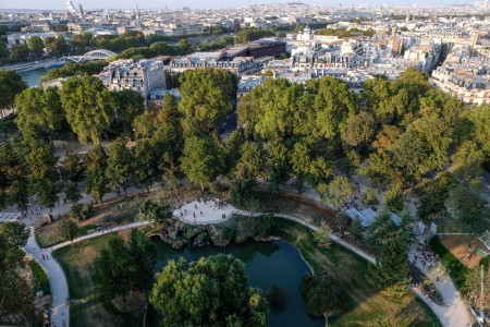 Vistas a los jardines y a París