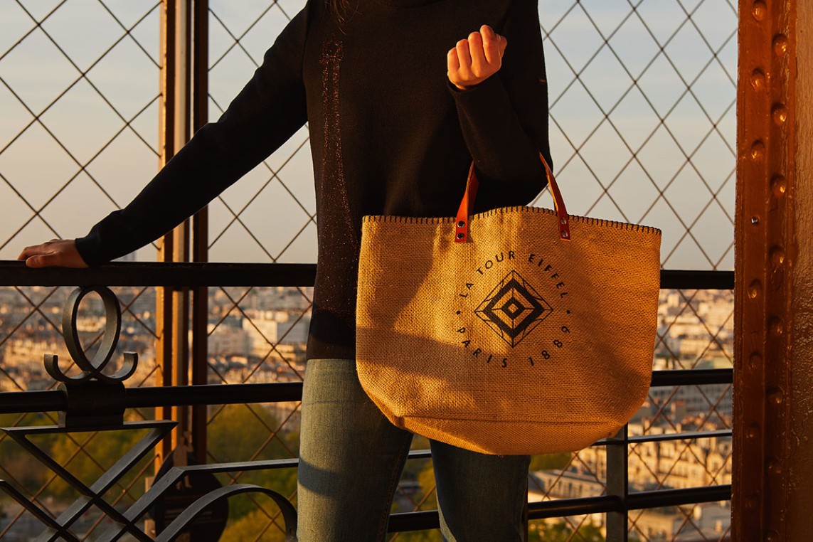 Tour Eiffel x Saint James Collection - Jersey marinero de mujer y bolso tote